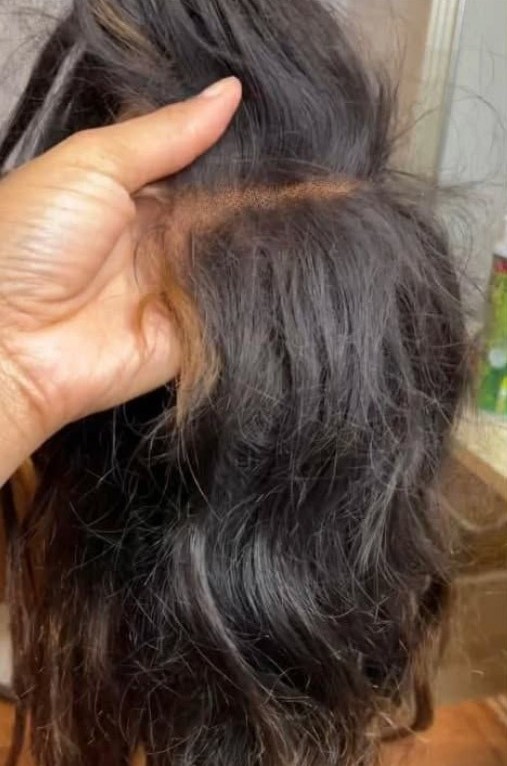 Avant réparation de perruque abimée